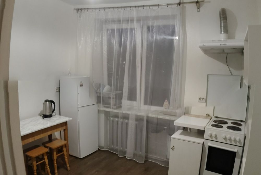 Світла квартира по вул. Пулюя від власника