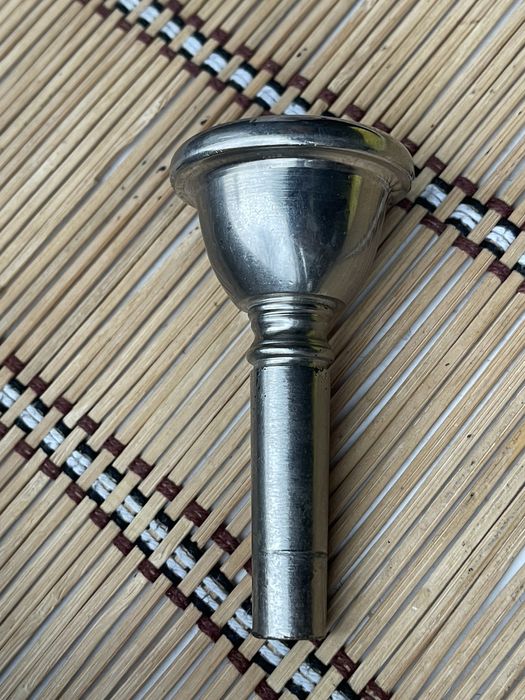 Труба. Мундштук к трубе