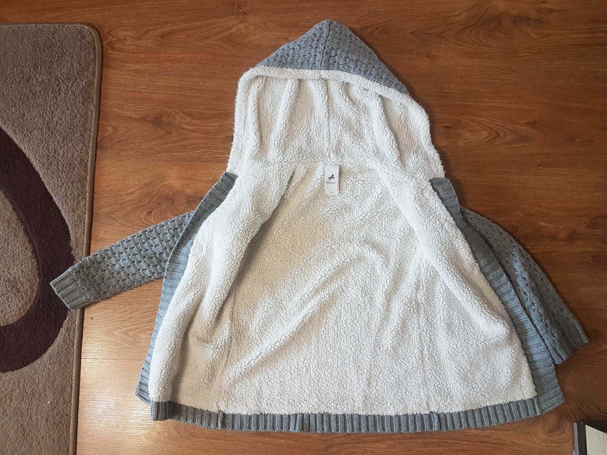 Sweter ocieplany C&A Palomino rozmiar 128