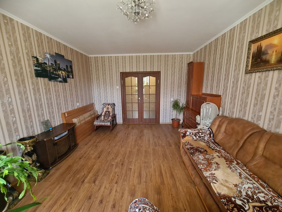 Продаю 2 комнатную квартиру  73 кв.м Северная звезда.