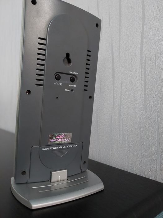 Метеостанція Atomic,термометр,годинник