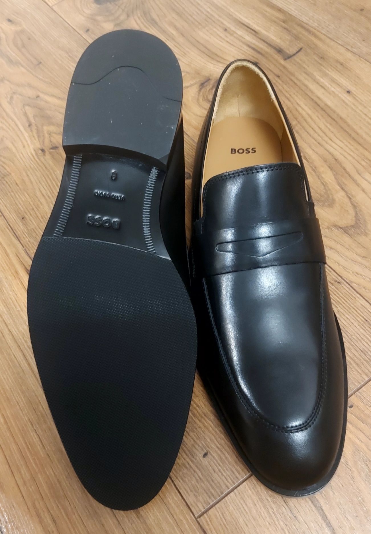 Mokasyny, loafersy marki Hugo Boss rozmiar 43