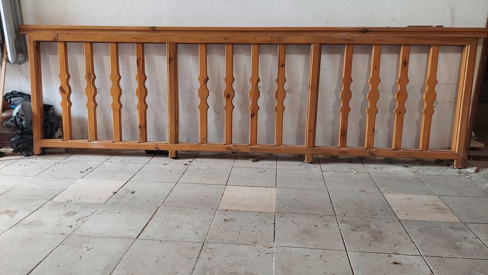 Barierki balustrady metalowo - drewniane