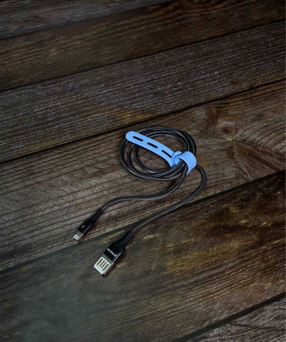 Proove Double Way — компактний і зручний кабель для вашого телефону!