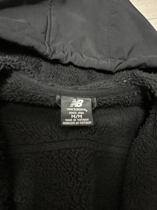 Жіноча куртка New Balance оригінал демисезон стан нової розмір М