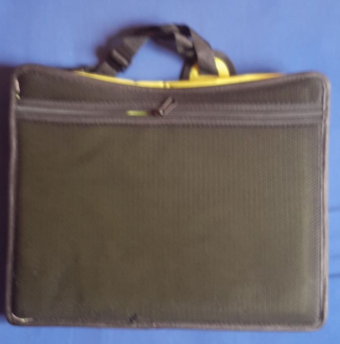 Organizer podróżny dla dzieci. Stolik samochodowy Ultimate speed.