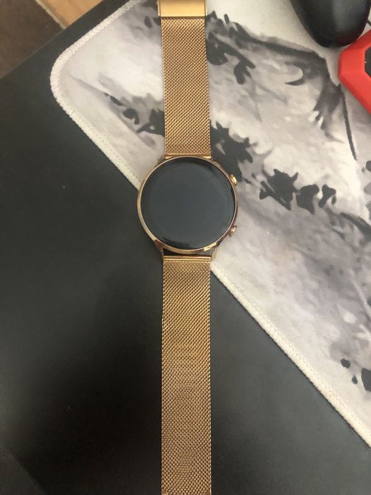 Smartwatch złoty AMOLED