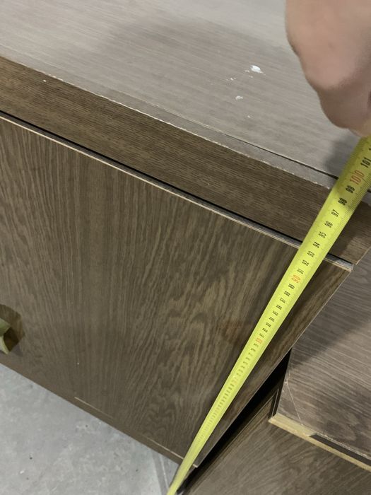 Тупби. Шкаф. Меблі. Стінка