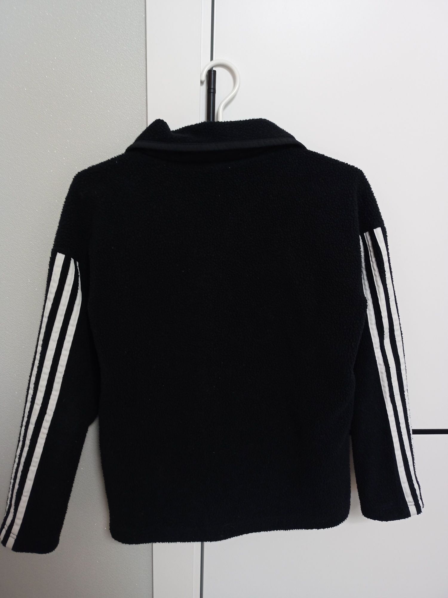 Adidas кофта чорна