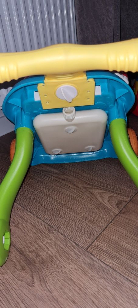 Pchacz chodzik stolik edukacyjny 2w1