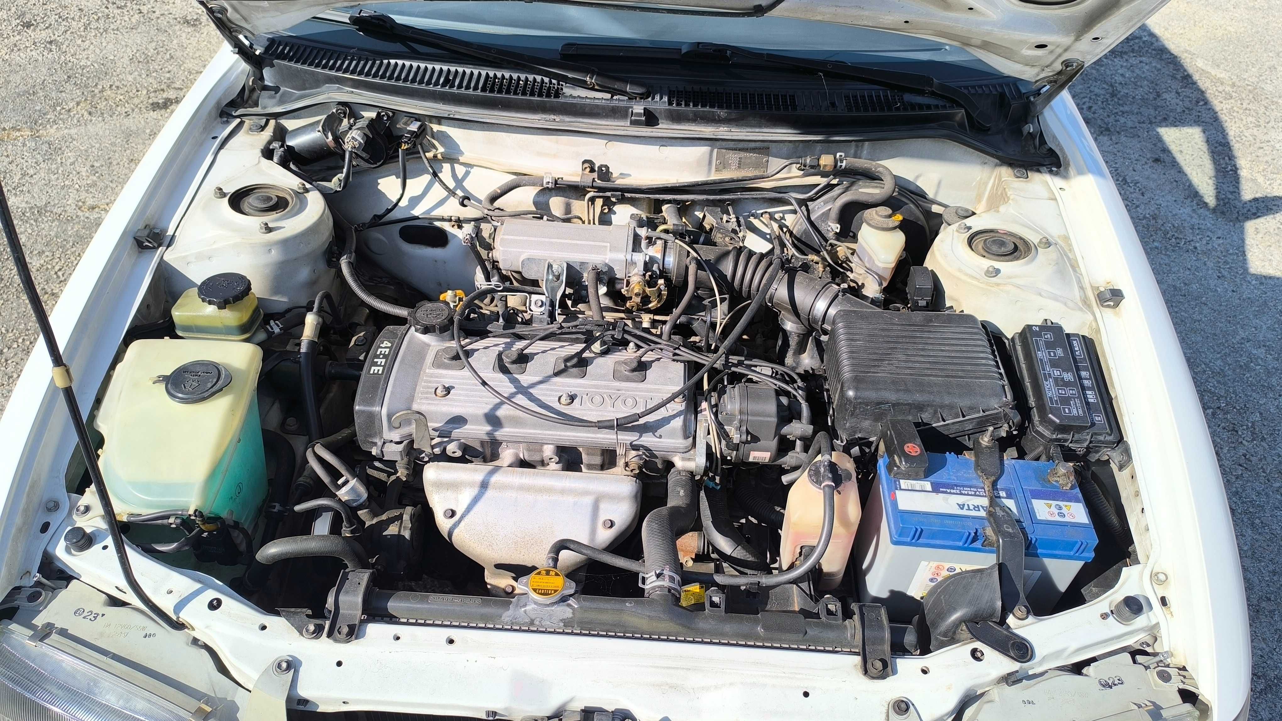 Toyota Corolla 1.3, muito bom estado, poucos km