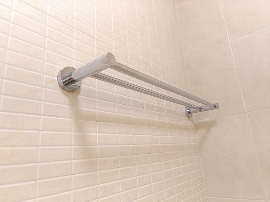 Toalheiro de barra duplo SENSEA STYLE CROMADO 60CM Leroy Merlin
Ver de