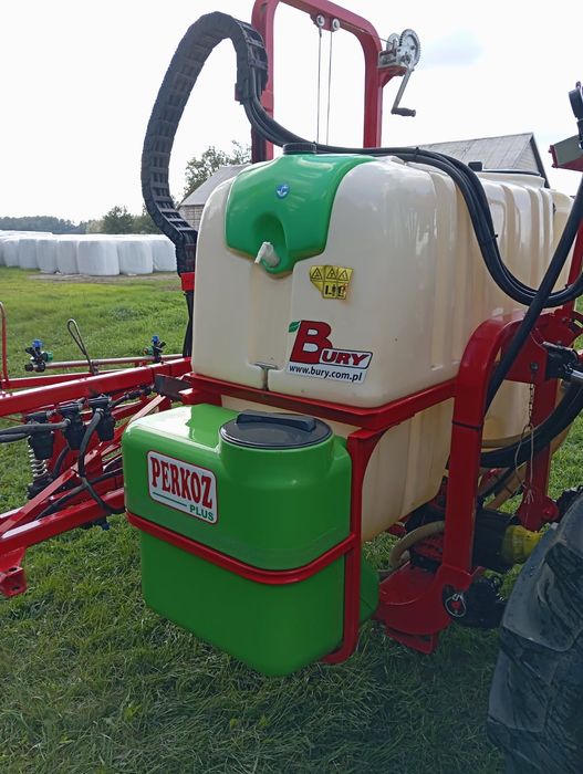 Sprzedam opryskiwacz zawieszany Bury Perkoz