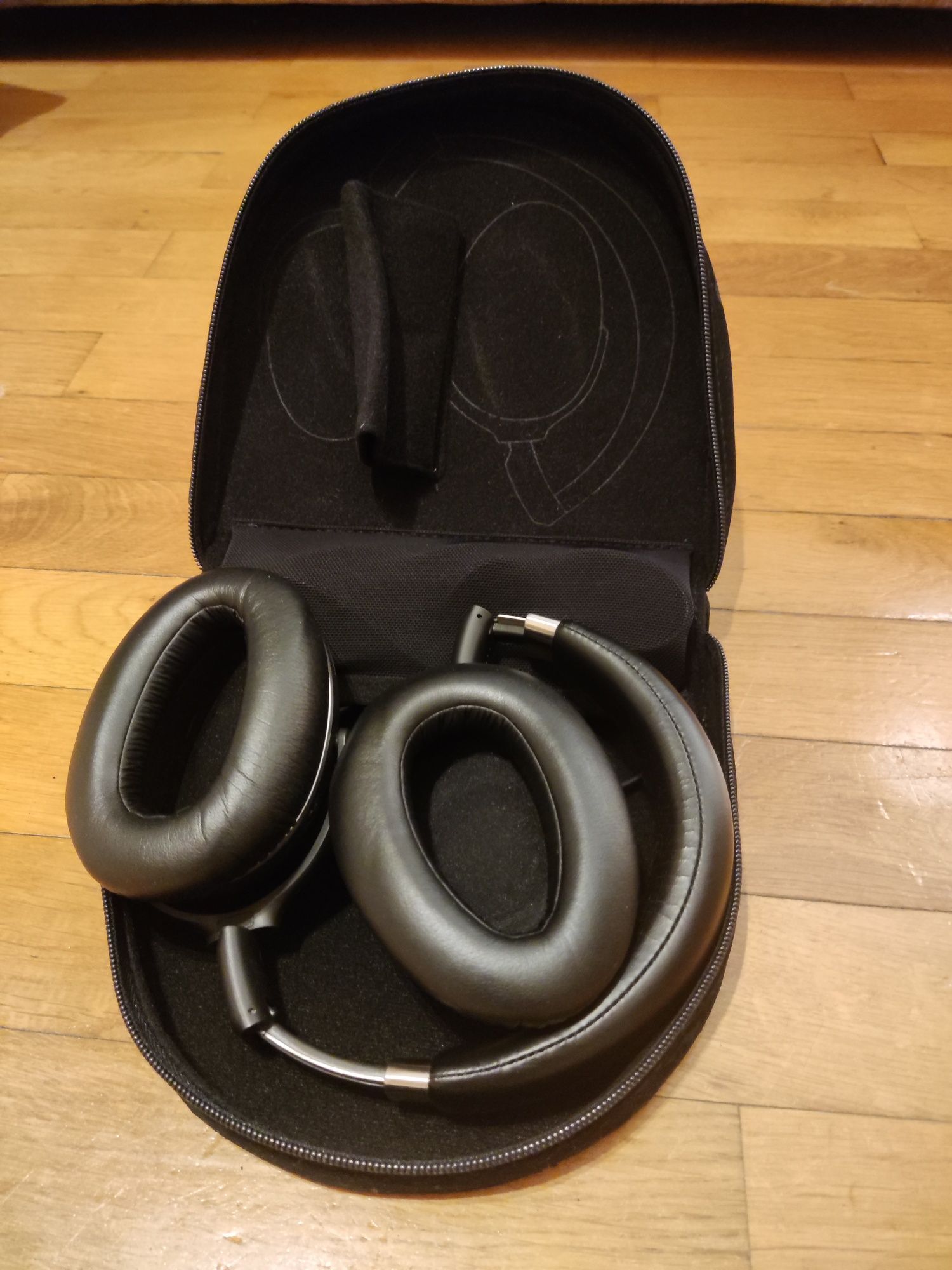 Sennheiser headphones pxc 550