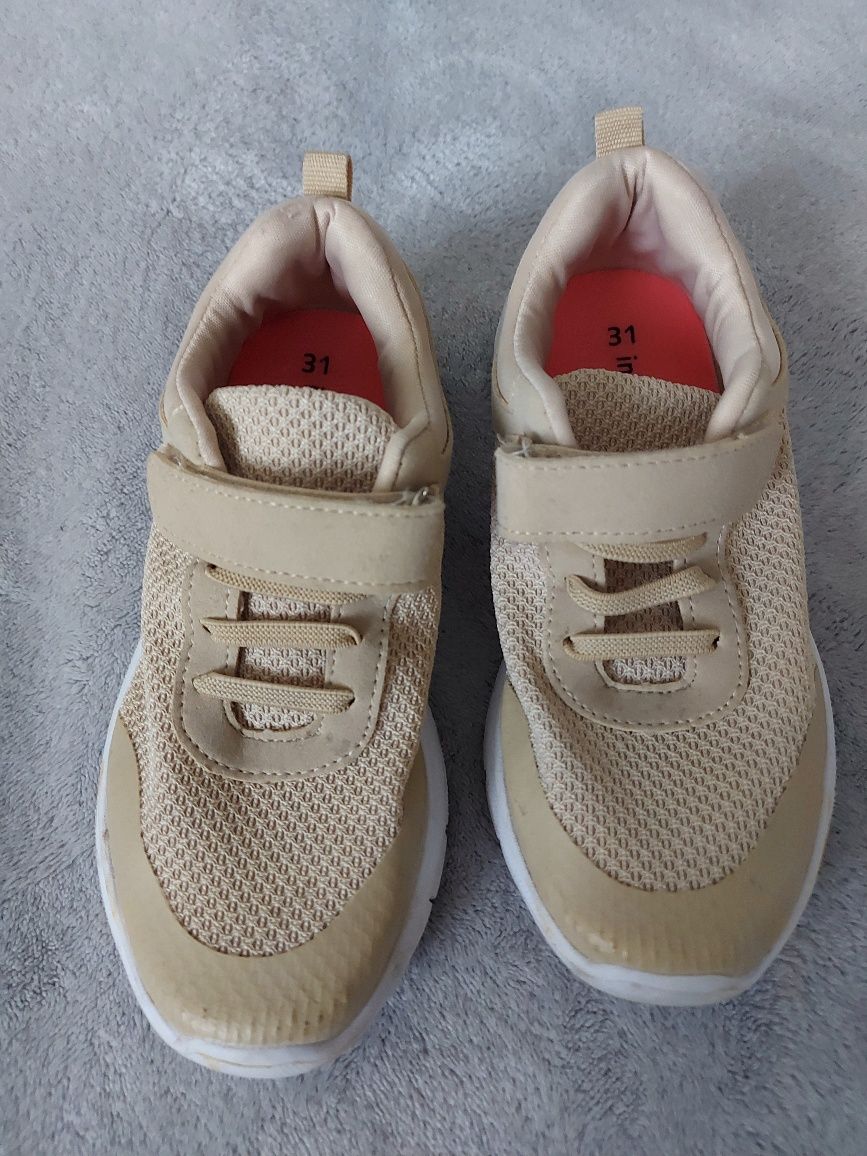 Buty dla dziewczynki wiosna/lato, rozmiar 31 (wkładka 20 cm)