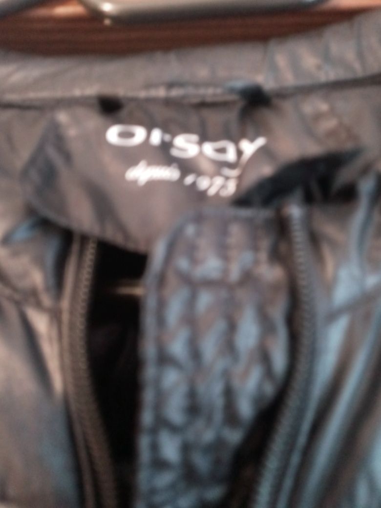 kurtka damska czern  Orsay pikowana S