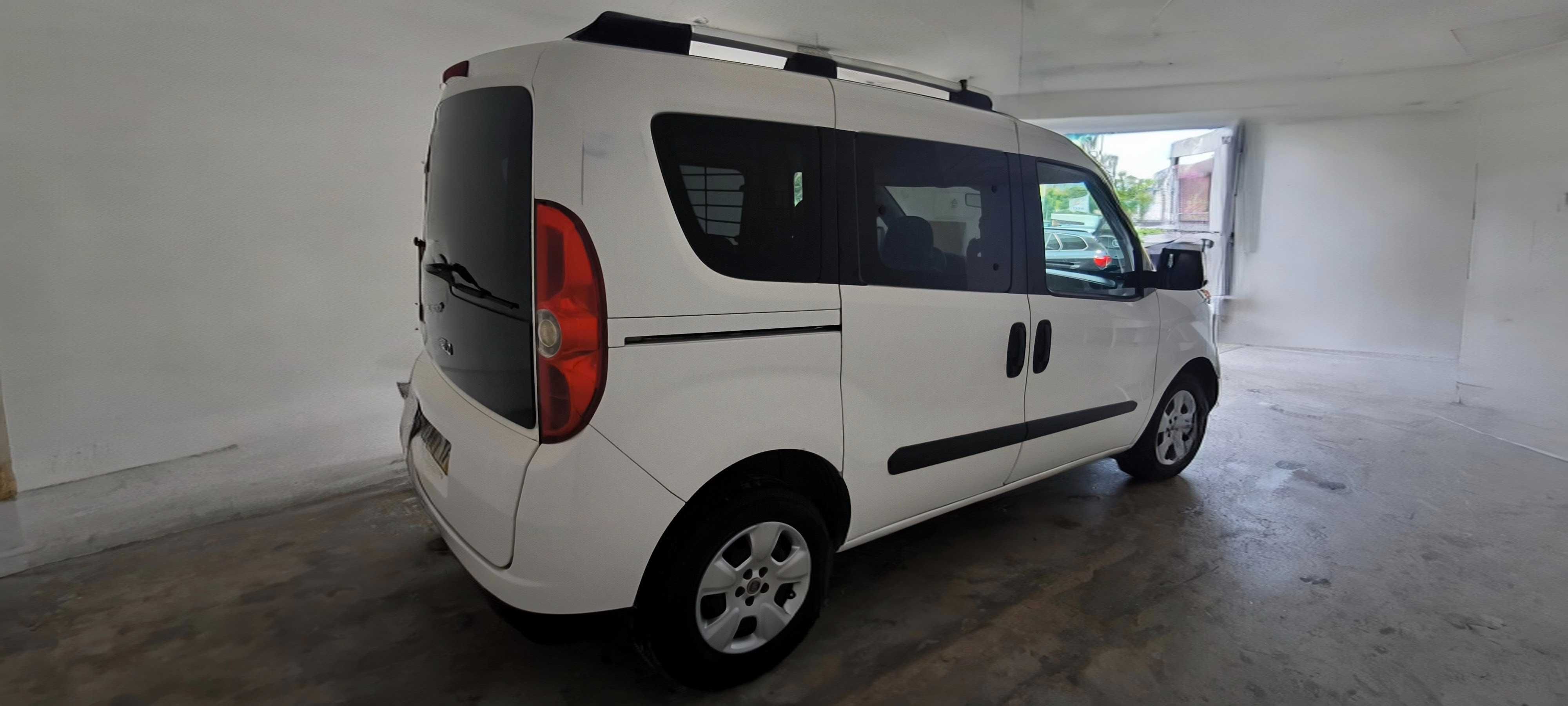 fiat doblo 1.3 5 lugares