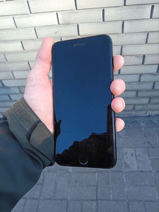iPhone 7+ як новий