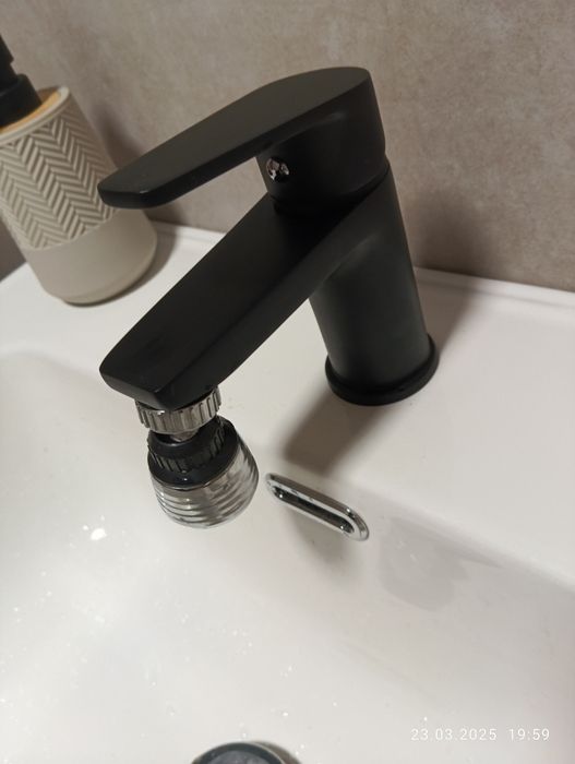 Bateria umywalkowa Baliv czarny