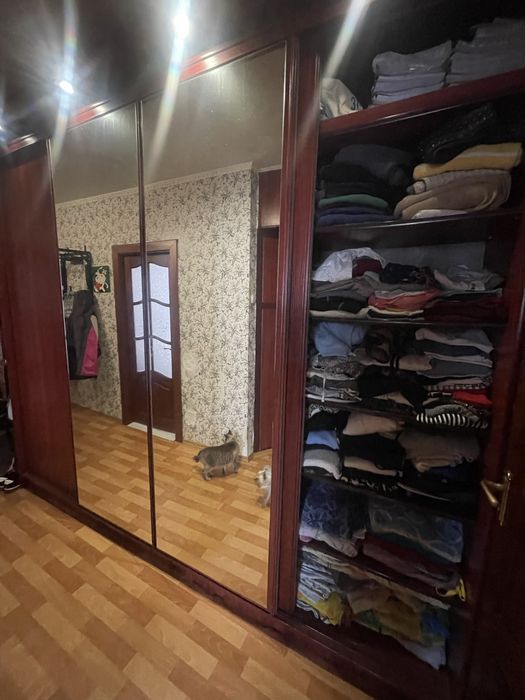 Шафа-купе в чудовому стані