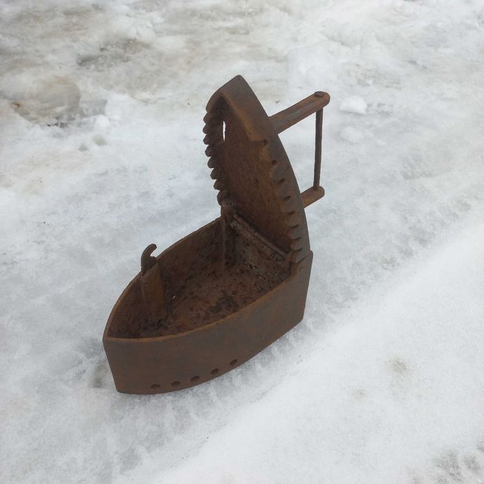 Утюг вугільний б/в