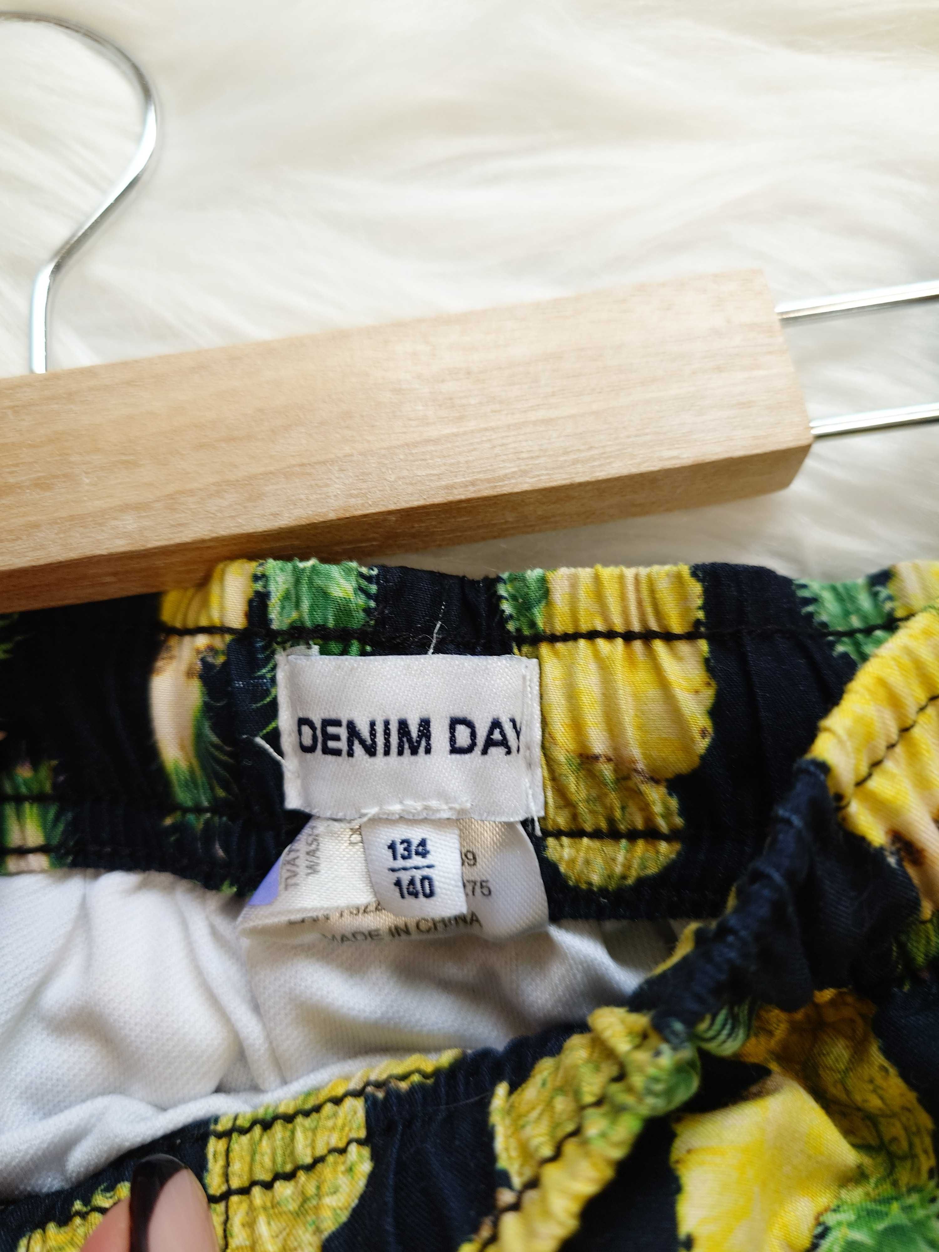 Chłopięce spodenki kąpielowe z nadrukiem w ananasy, Denim Day 140