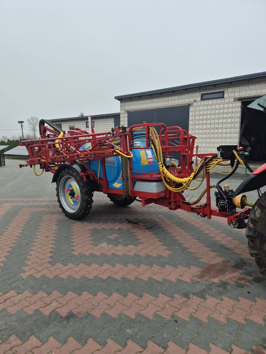 Opryskiwacz biardzki 2200l