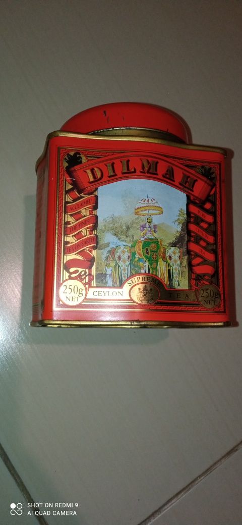 Банка , коробка для чаю