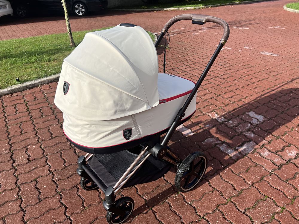 Cybex Alcofa Lux Priam Scuderia Ferrari Silver Grey