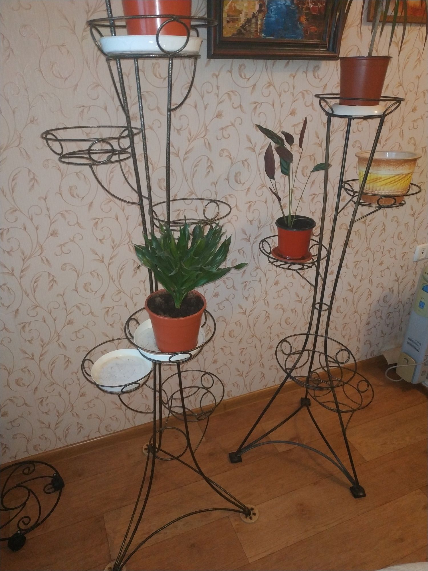 Подставка под цветы