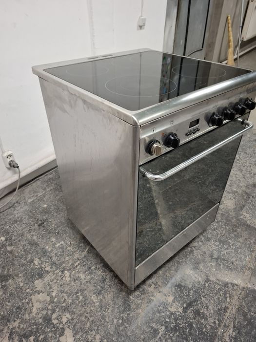 Єлектроплита SMEG