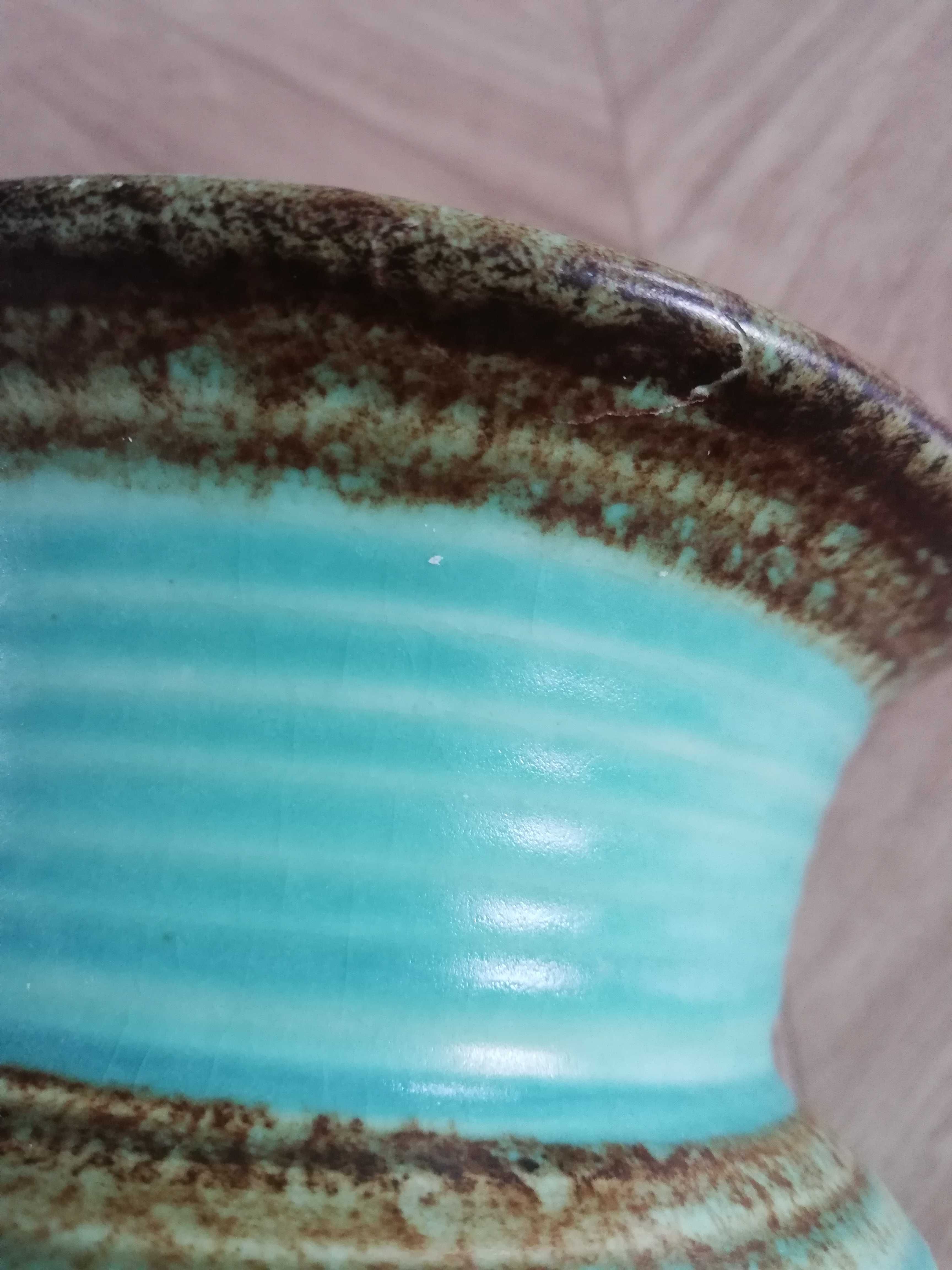 Wazon ceramiczny miętowy ryflowany
