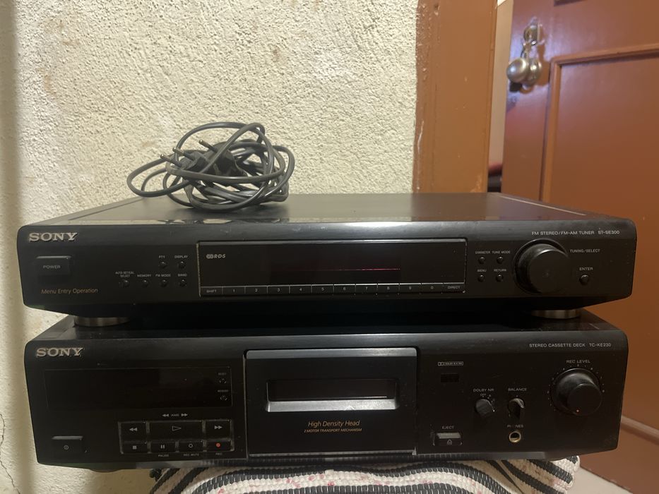 Leitor de cassetes e radio SONY