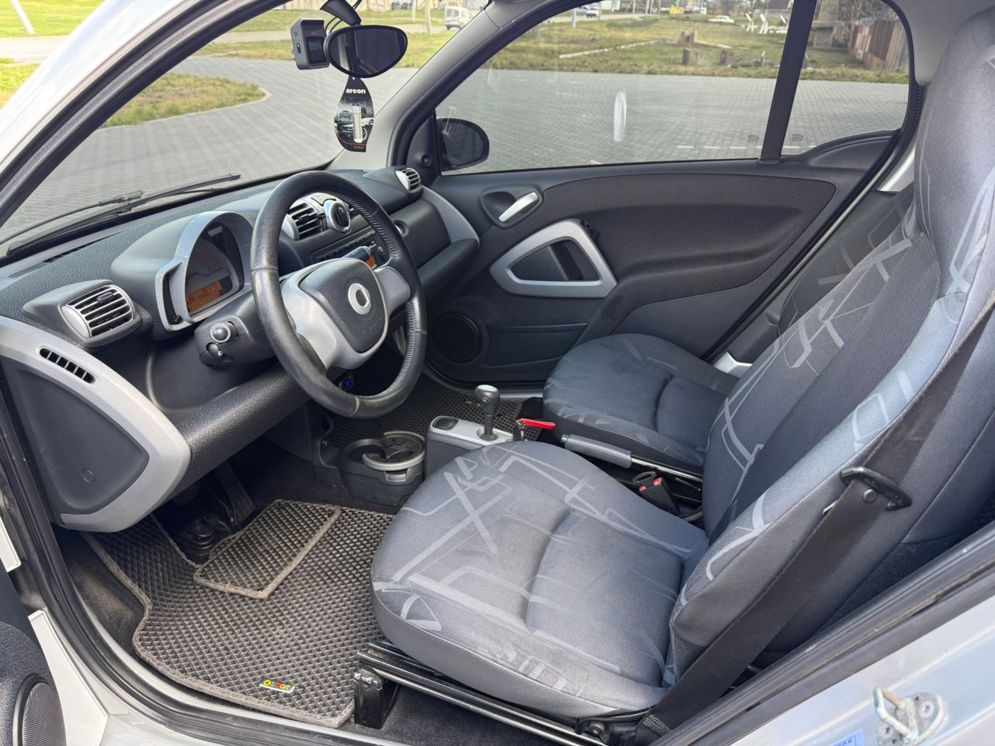 Продам Smart Fortwo 451