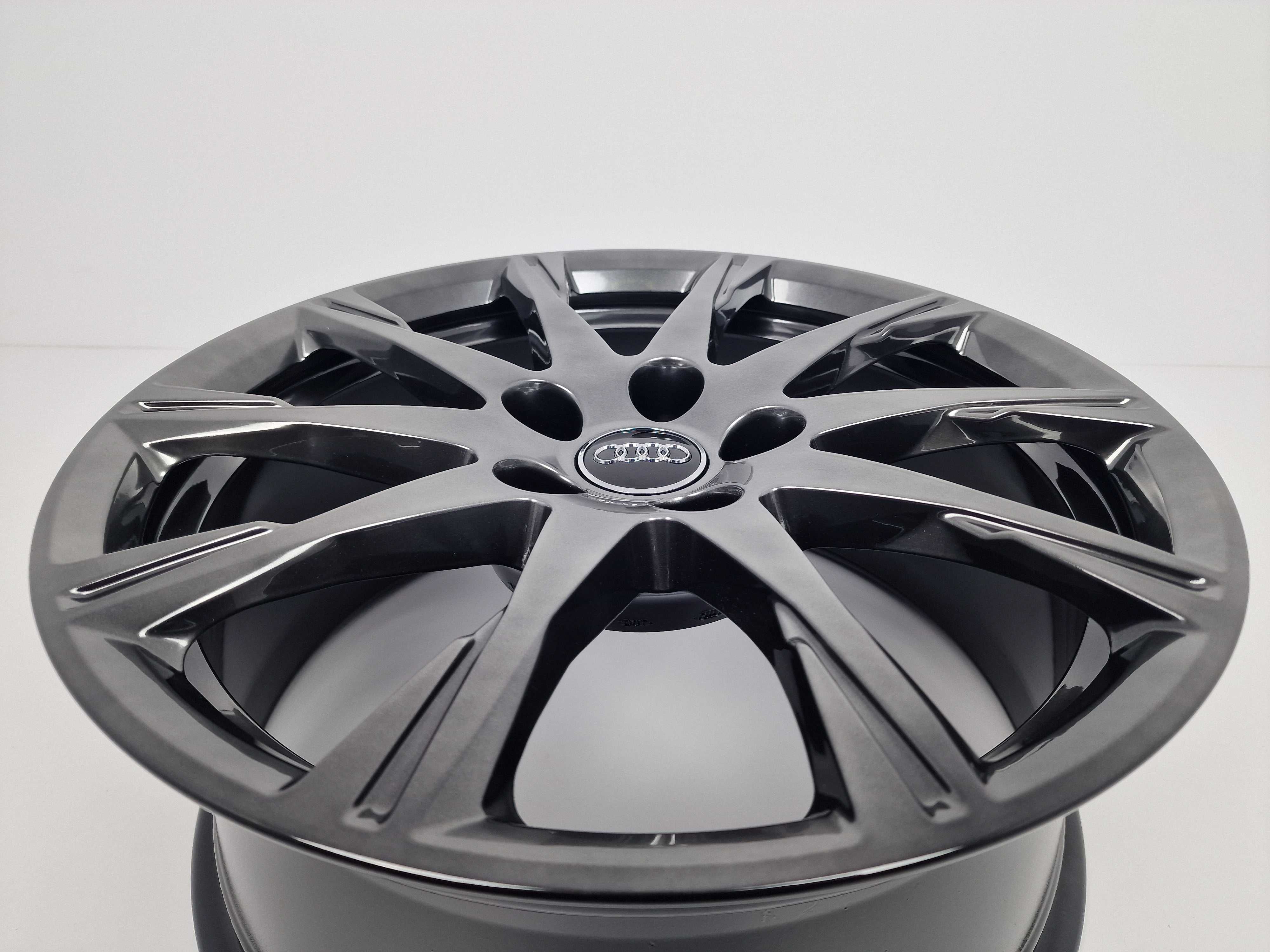 FABRYCZNIE NOWE Oryginalne Felgi Audi 17" A3 A4 A6 A8 Q3 Q5 TT
