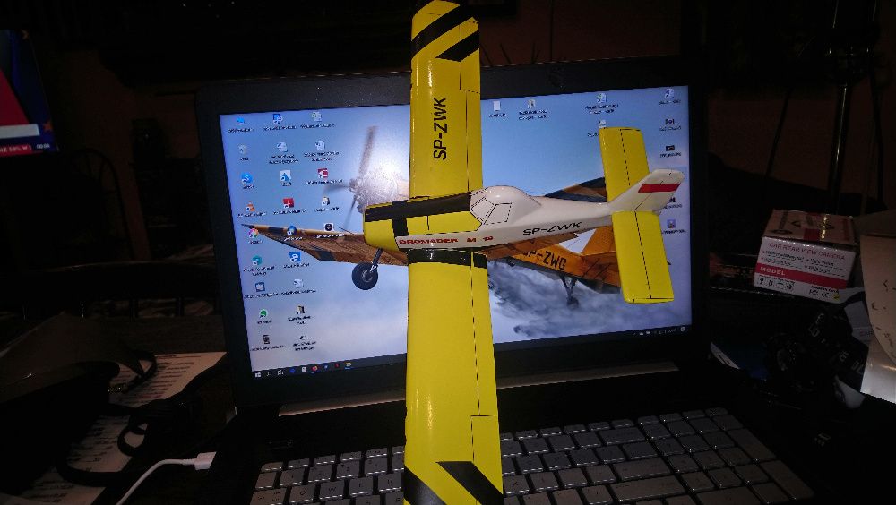 Model blokowy PZL M18 dromader 1:42 , unikatowy egzemplarz.Piękny