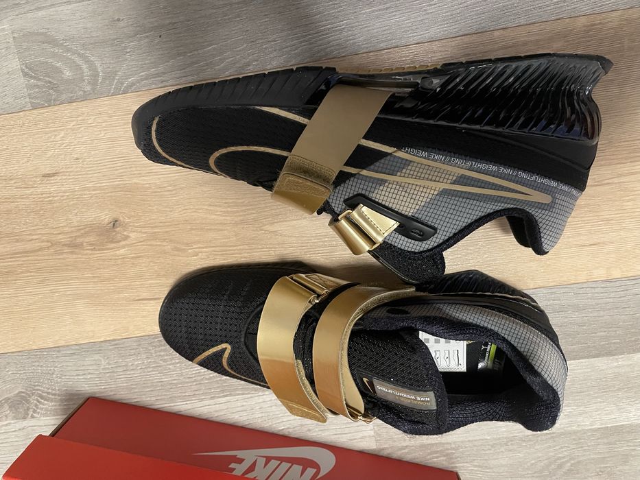 Nike Romaleos 4 – nowe buty do podnoszenia ciężarów (czarno-złote) 43
