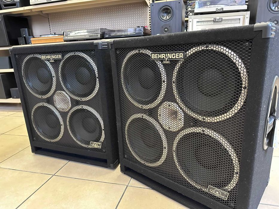 Kolumna BEHRINGER BB 410