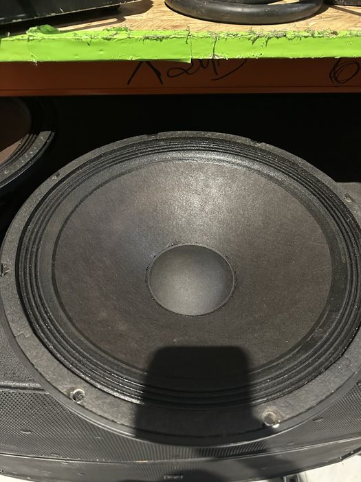 Altifalante de 15” B&C PE40-8