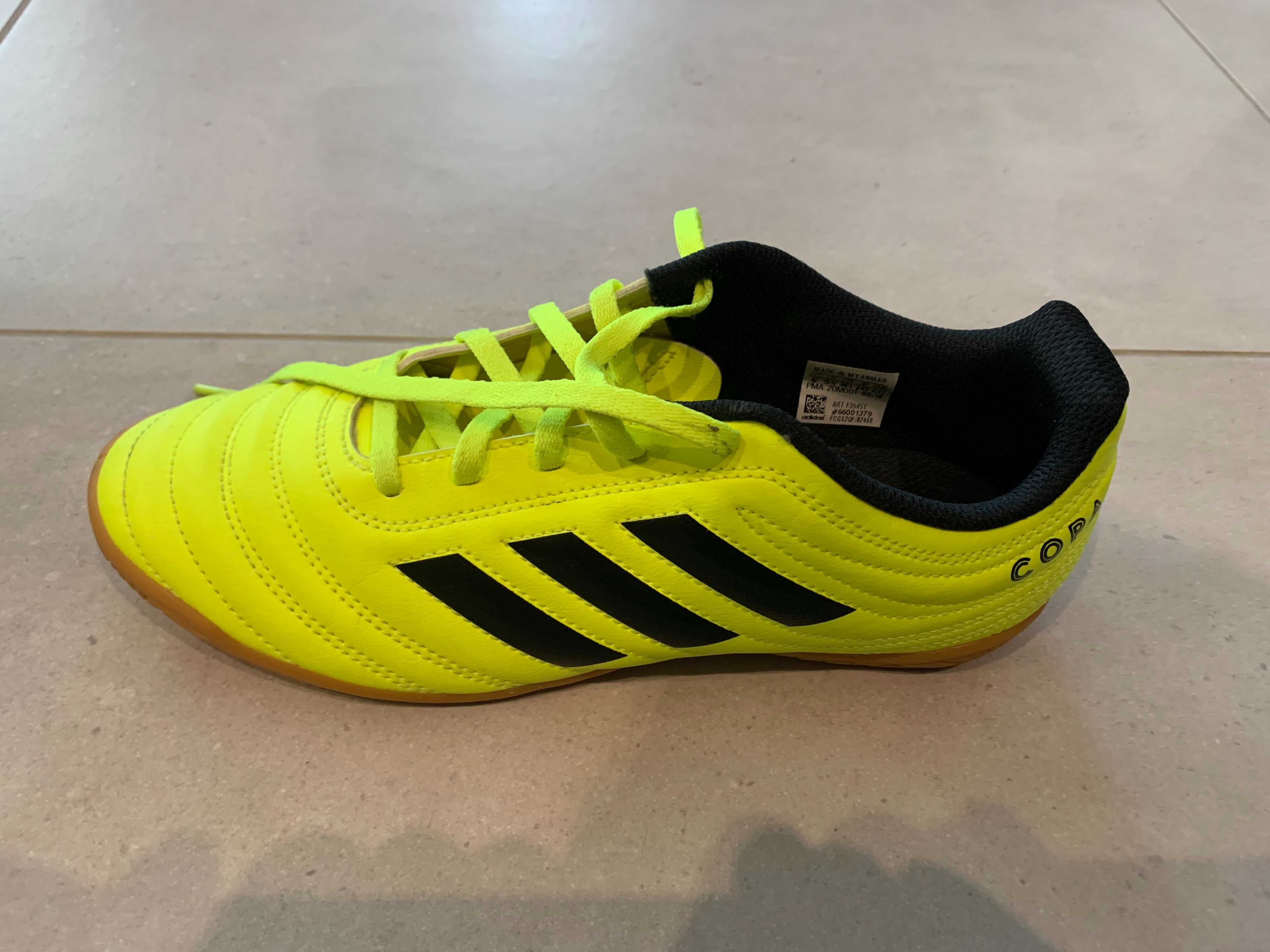 obuwie halowe -  adidas  F35451 copa  halowe r.   38,5