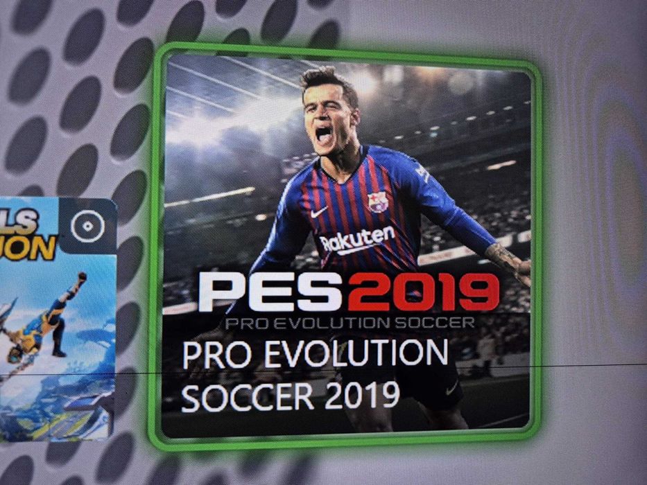 Xbox One S 1TB + 2 Comandos + Vários Jogos – Como Nova!