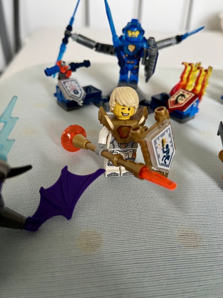 Lego Nexo Knights 3szt. + dodatkowe figurki 5szt.