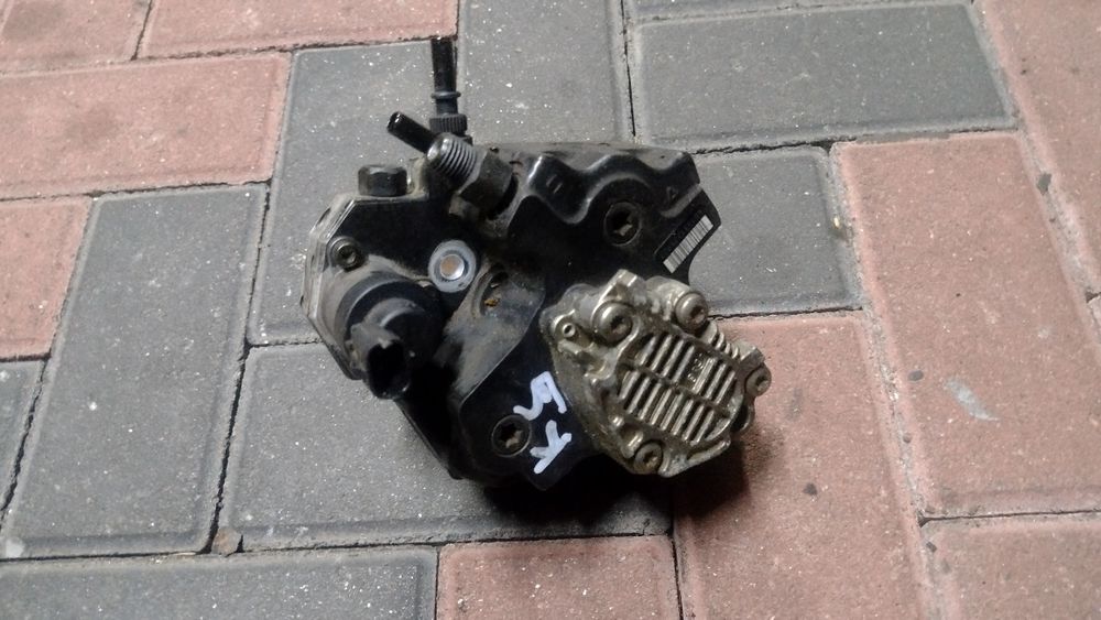 33100-4А010 паливний насос Хюндай Н1 2,5crdi ТНВД Кіа Соренто 1