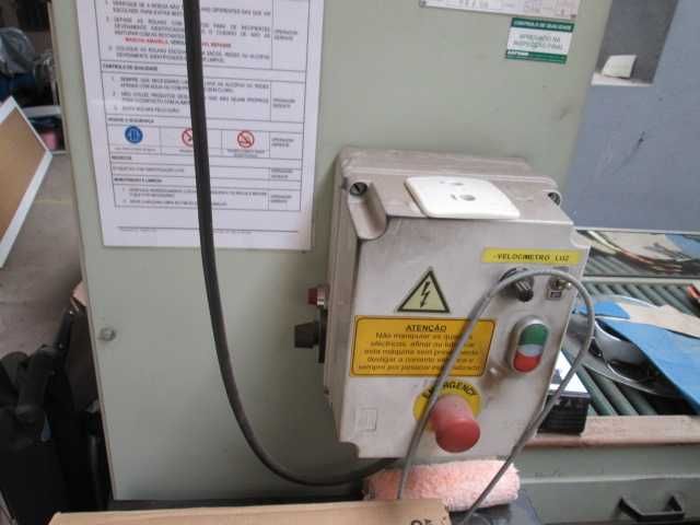 Maquina   de    escolher  rolhas  fruta  batatas  e  varias  coisas