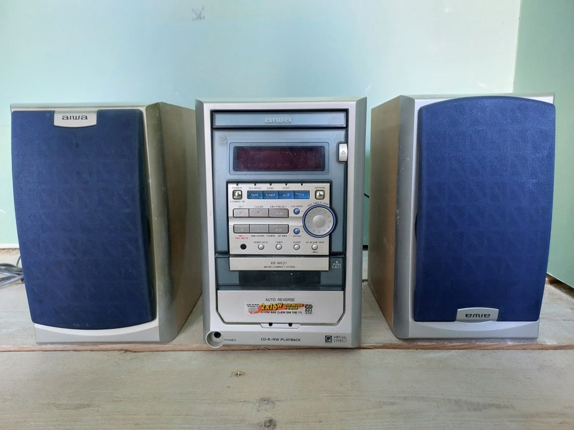 Продам муз.центр AIWA XR-M 121