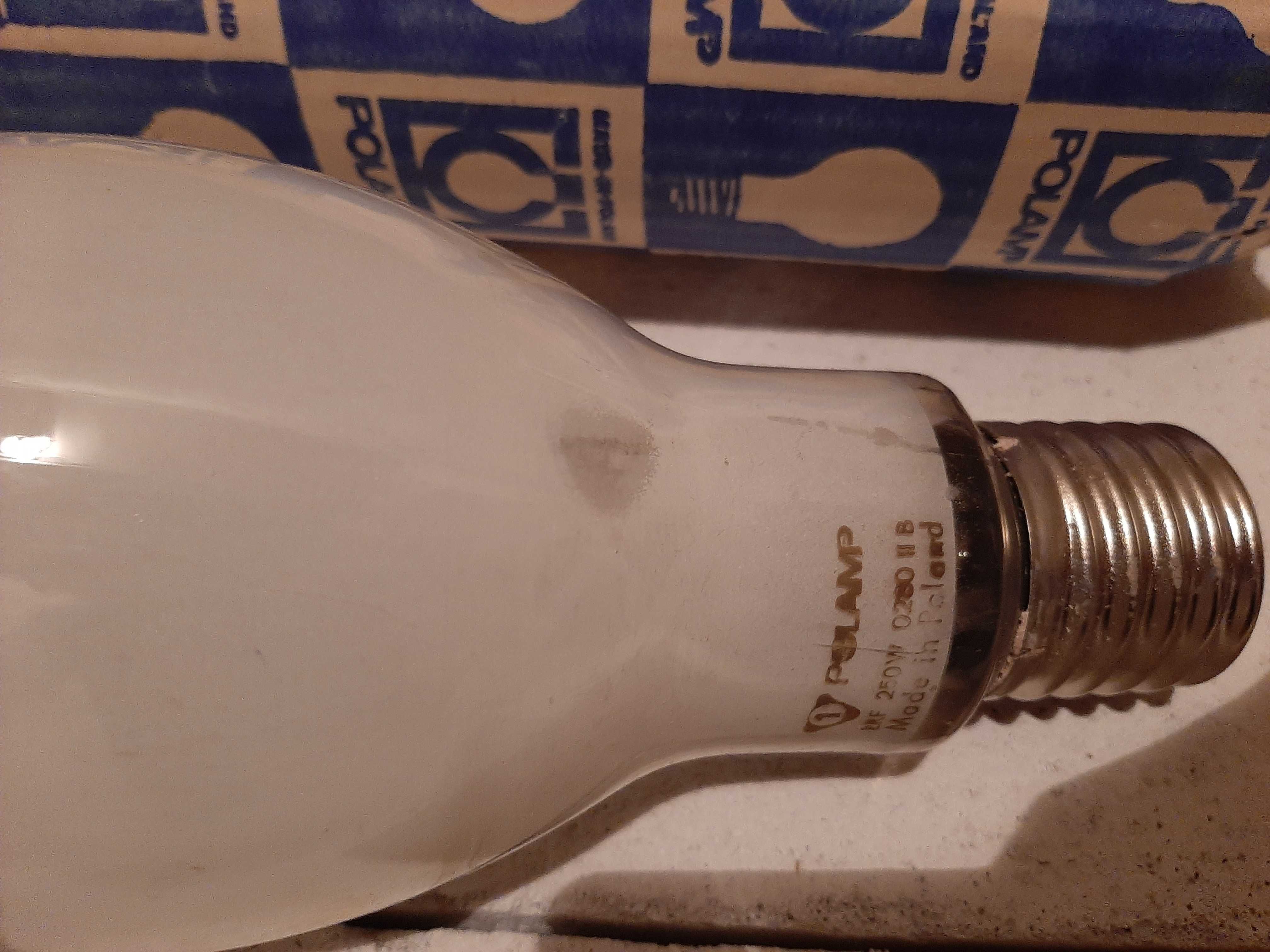 Lampa rtęciowa Polamp LRF 250W E40 żarówka stara biała duża PRL 3