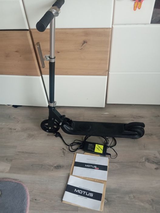 Hulajnoga elektryczna dla dzieci  Motus Kid