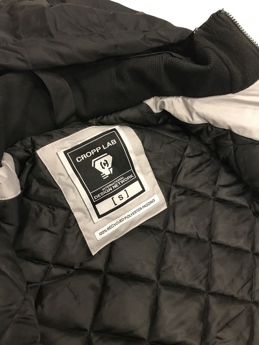 Продам мужскую куртку Cropp Lad Design