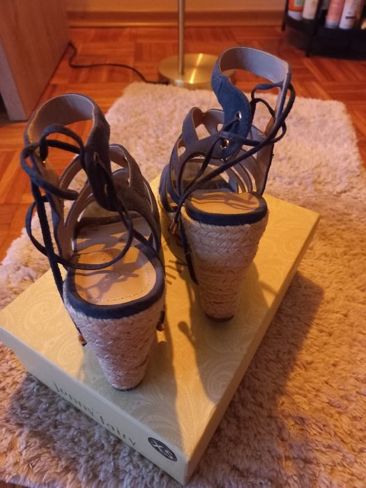 Sandalki DeeZee rozmiar 35