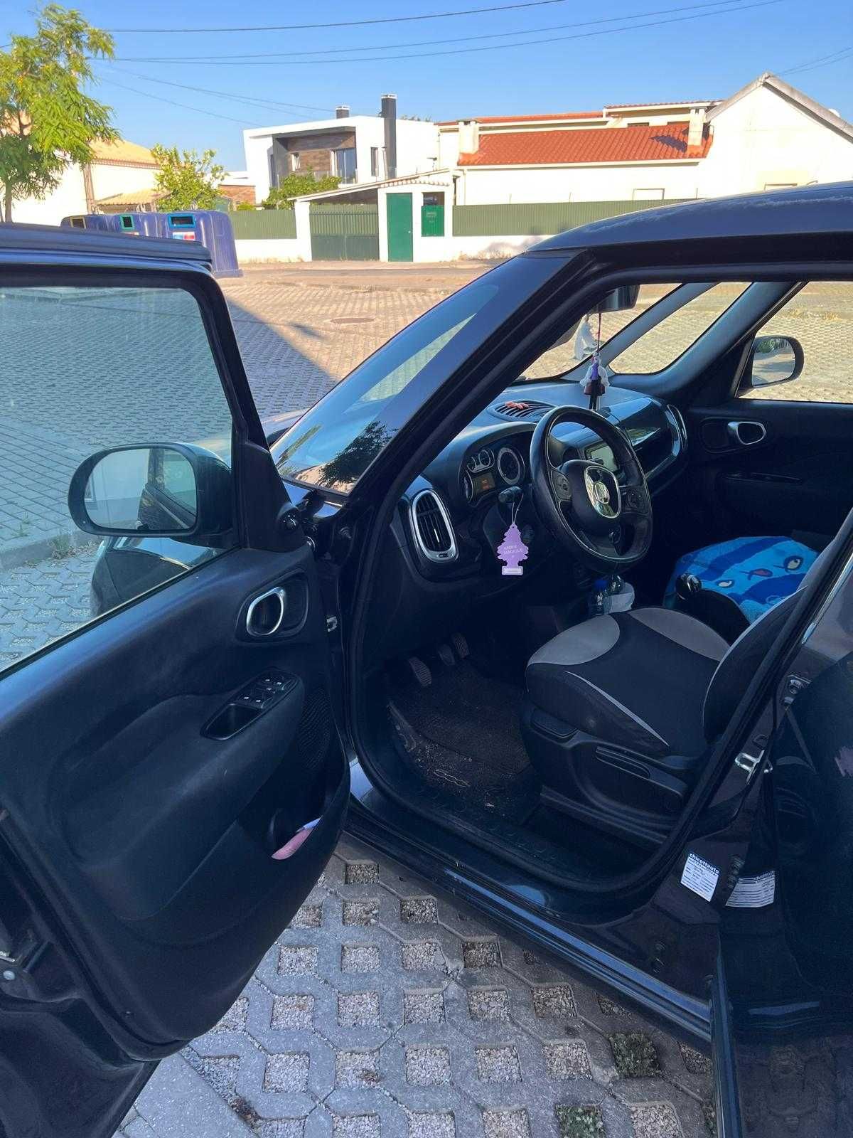 Fiat 500 L bom estado